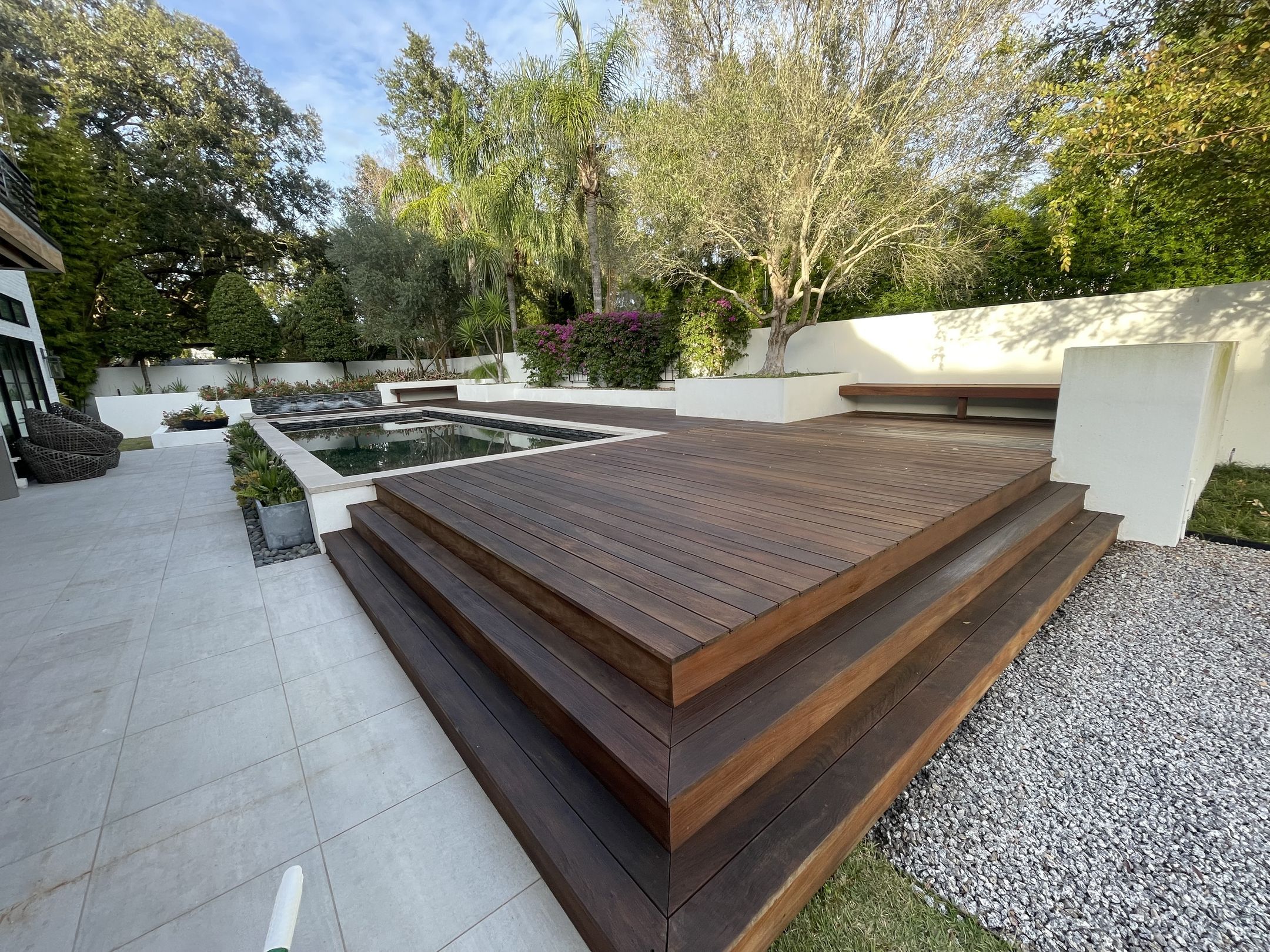 Water Base Stain vs. Oil Base Stain: Which One to Choose?