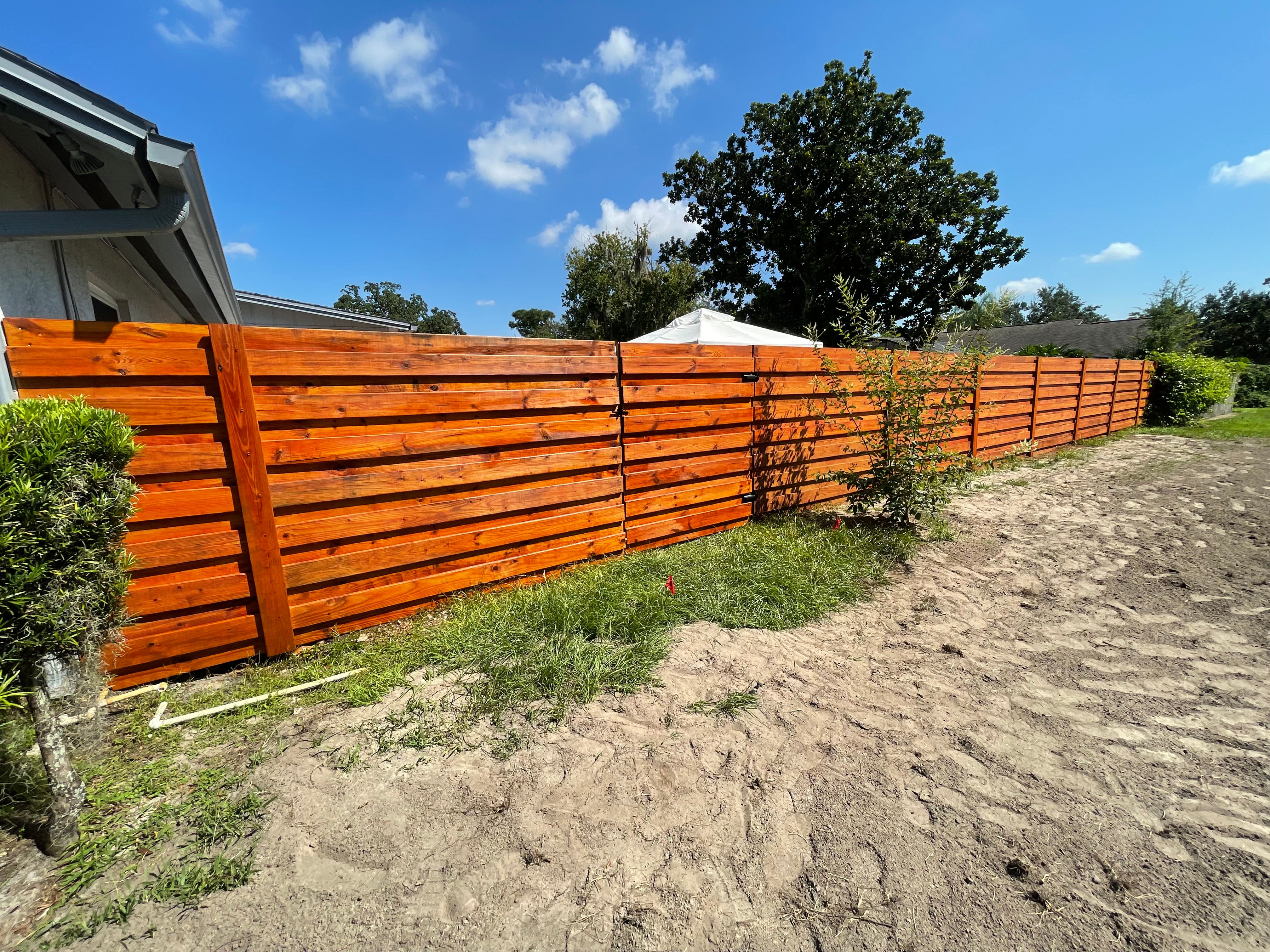 A Beginner’s Guide to Stain a Fence